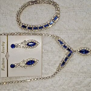 Elegant Blue an🌍d White Costume Jewelry.